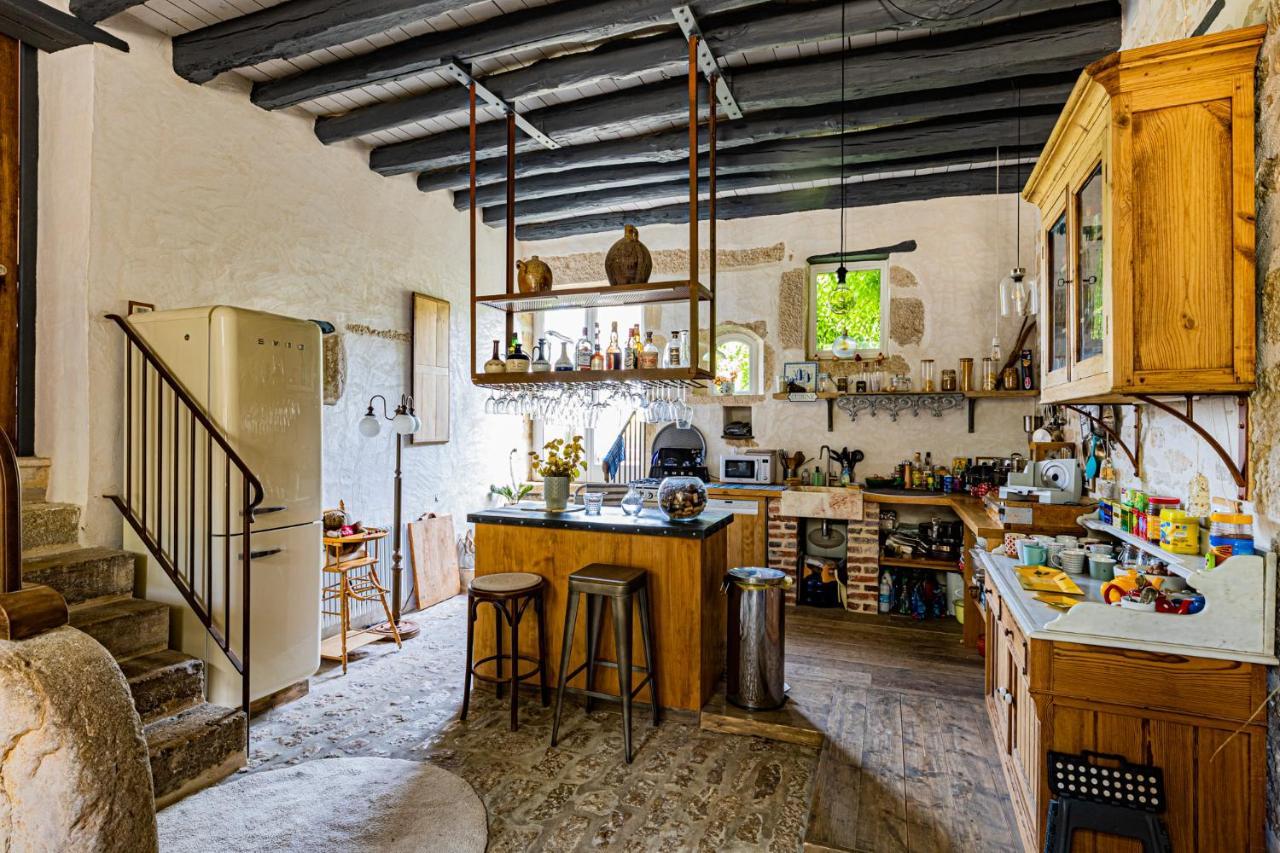 Le Domaine Des Carriers Bed & Breakfast Chevroches Eksteriør bilde