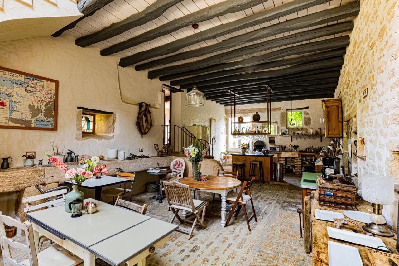 Le Domaine Des Carriers Bed & Breakfast Chevroches Eksteriør bilde