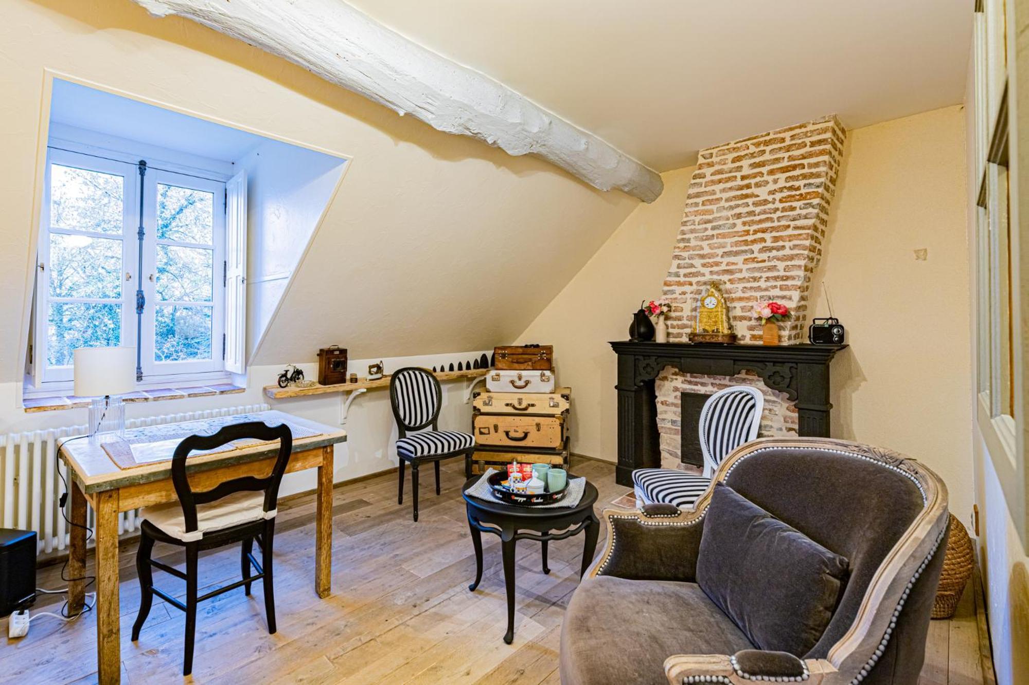 Le Domaine Des Carriers Bed & Breakfast Chevroches Rom bilde