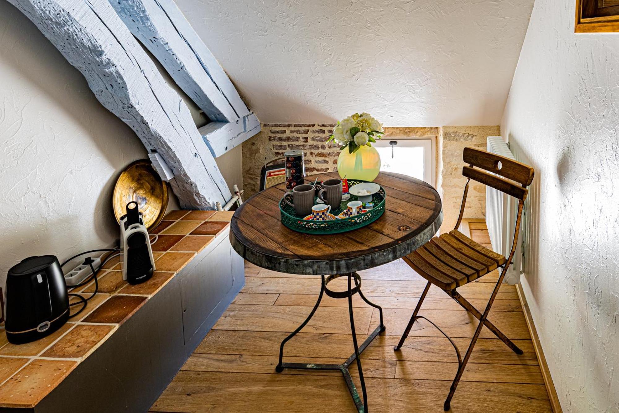 Le Domaine Des Carriers Bed & Breakfast Chevroches Rom bilde